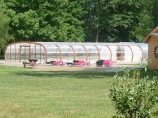 Les Roulottes Et Cabanes De La Champagne บา-ซู-โรบ ภายนอก รูปภาพ